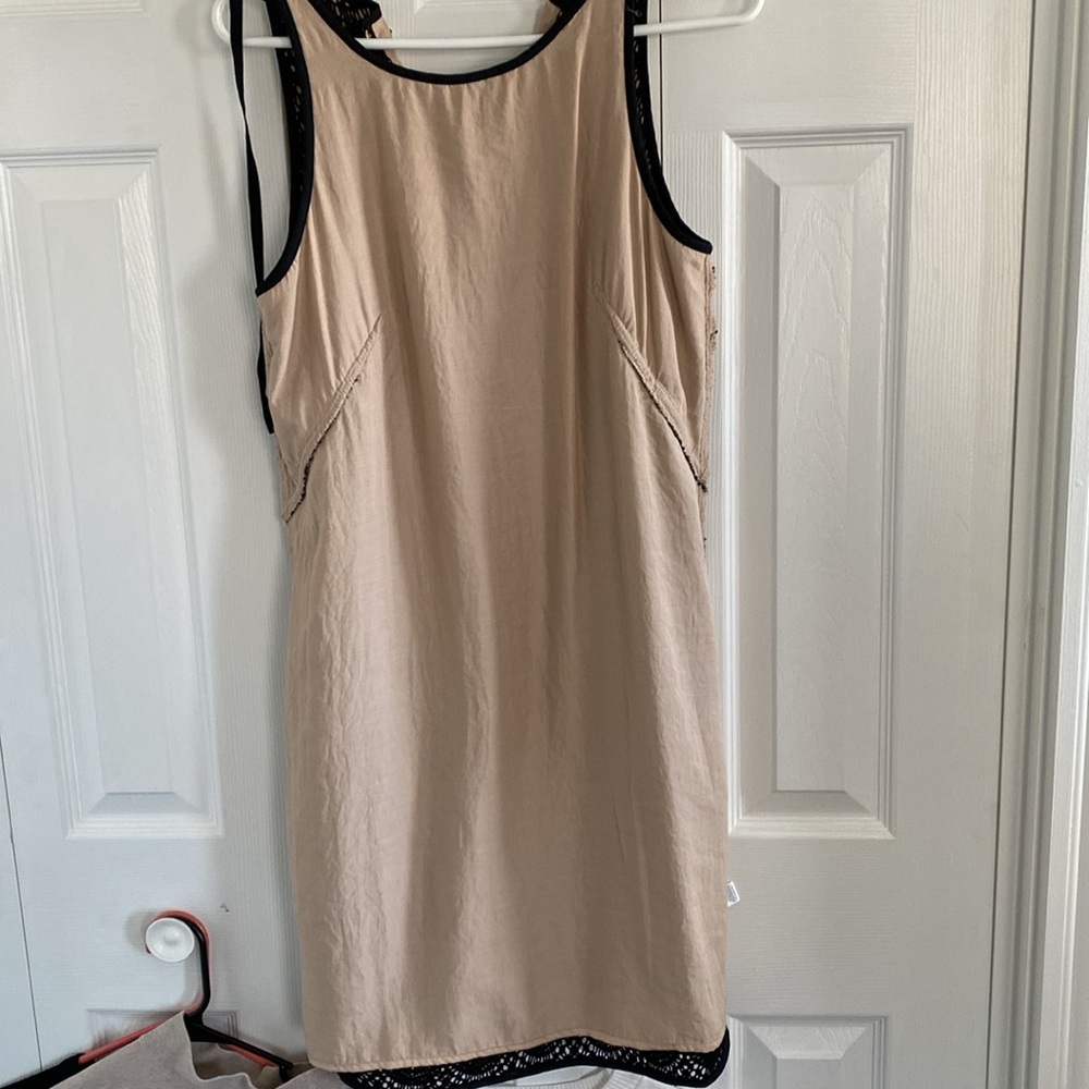 LOFT Crochet Tie Back Sheath Dress - Size 8 - Picture 10 of 11